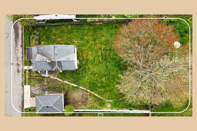 49 Denver St, Fall River, MA 02721