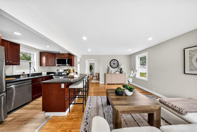 49 Denver St, Fall River, MA 02721