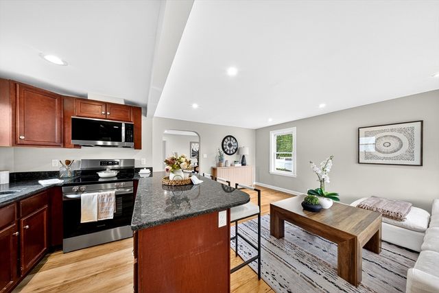 49 Denver St, Fall River, MA 02721