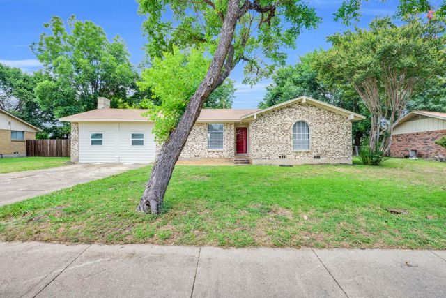 102 Dunn Street, Red Oak, TX 75154
