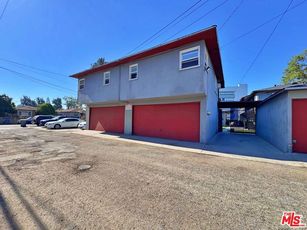 Image 10 of property listing at 3673 E Imperial Highway, Lynwood, CA 90262
