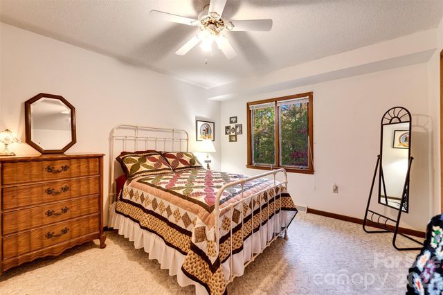 495 Savannah Drive, Sylva, NC 28779