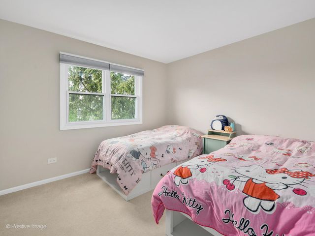 1320 Oak Hill Road, Downers Grove, IL 60515