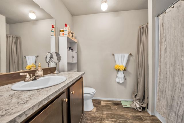 17128 Scarborough Drive, Macomb, MI 48044