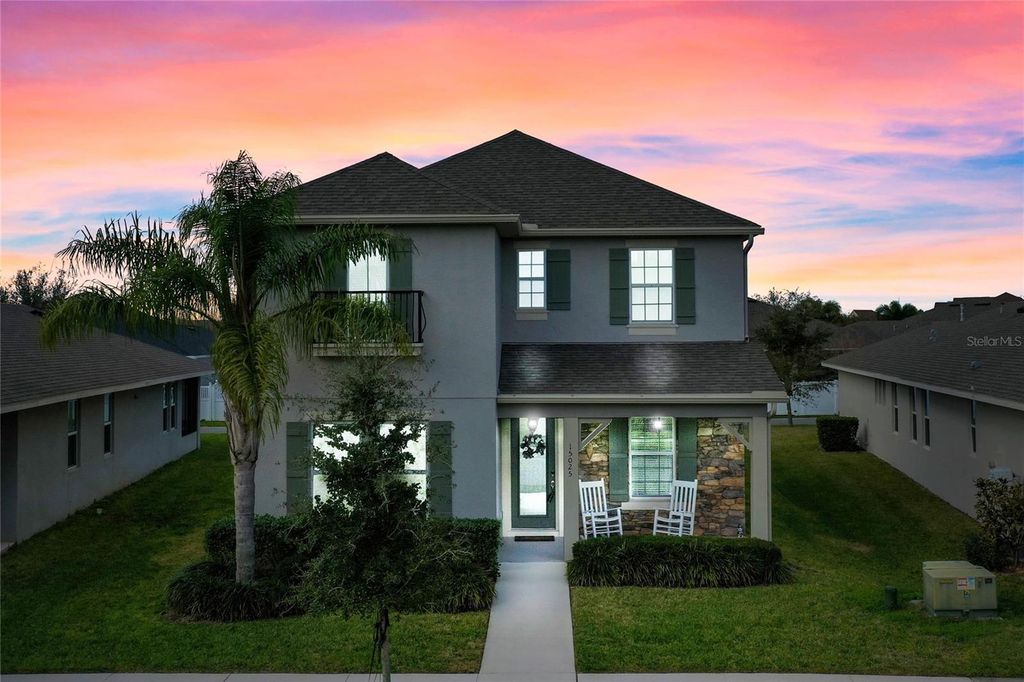 Image 2 of property listing at 15025 PIGEON PLUM LANE, Winter Garden, FL 34787