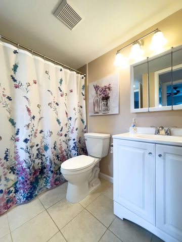 317 Knotty Pine Circle C2, Greenacres, FL 33463