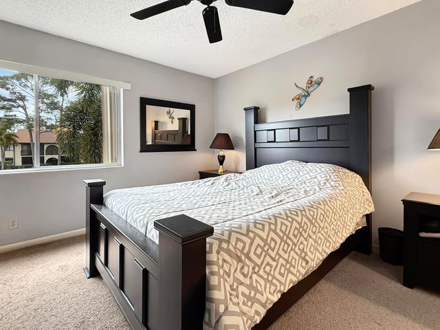 317 Knotty Pine Circle C2, Greenacres, FL 33463