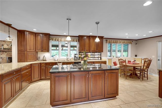 219 Forestview Drive, Amherst, NY 14221