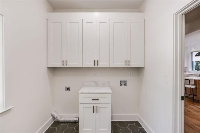 40 Crowe Road, Alpharetta, GA 30004