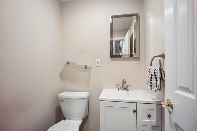 83 LEXINGTON AVE, Bayonne, NJ 07002