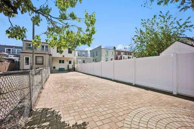 83 LEXINGTON AVE, Bayonne, NJ 07002