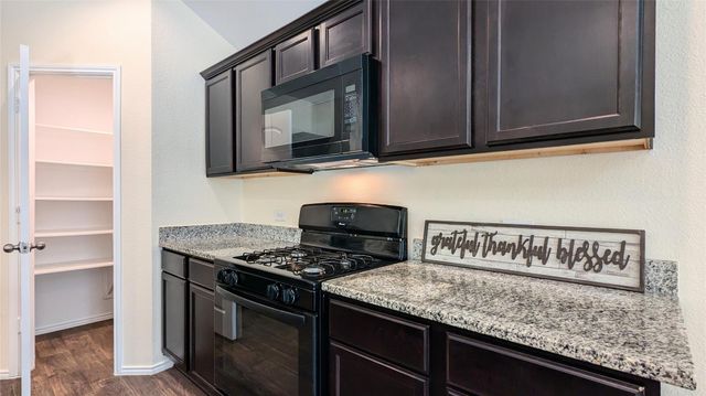 568 Road 5138, Cleveland, TX 77327