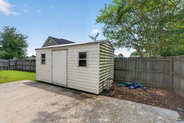 205 Margeson Drive, Warner Robins, GA 31088