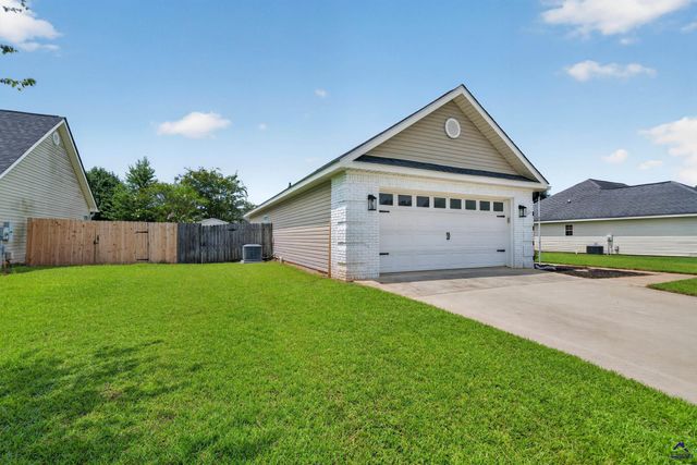 205 Margeson Drive, Warner Robins, GA 31088