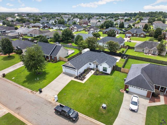 205 Margeson Drive, Warner Robins, GA 31088