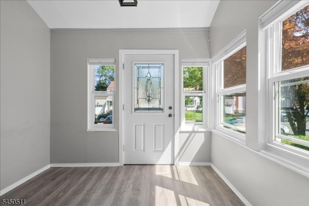175 Colonial Rdwest, Union Twp., NJ 07083 — photo 3