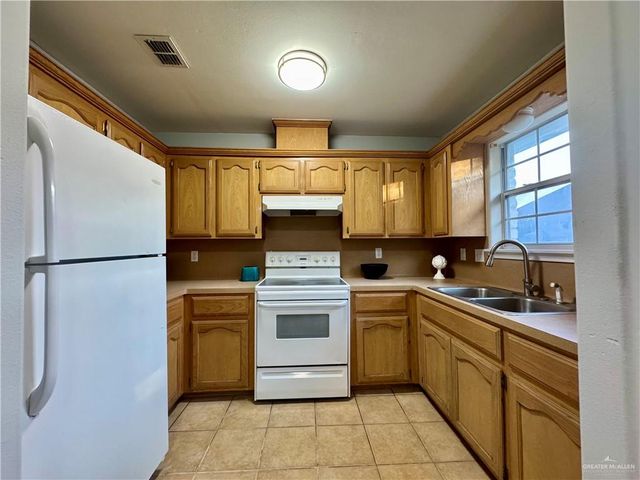 2208 Dahlia Street, Pharr, TX 78577