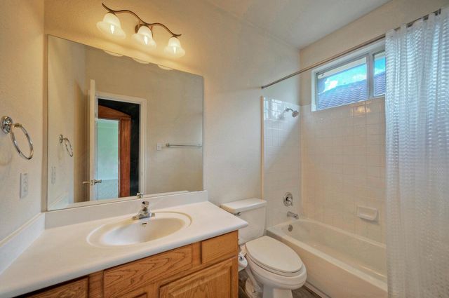 3912 Coopers Hawk CV, Austin, TX 78738