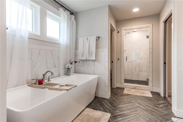 529 NE Legacy View Drive, Lee's Summit, MO 64086