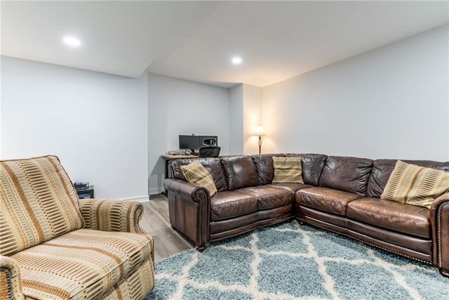 529 NE Legacy View Drive, Lee's Summit, MO 64086