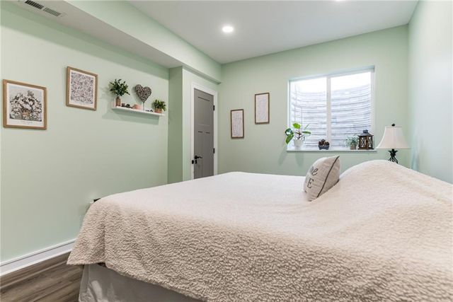 529 NE Legacy View Drive, Lee's Summit, MO 64086
