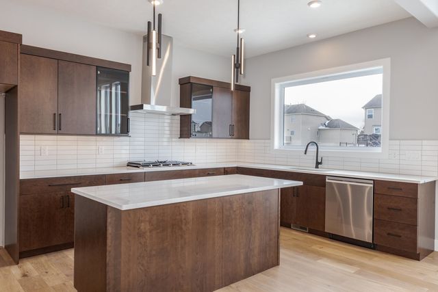 5303 Finlen Lane, Bloomington, IL 61705