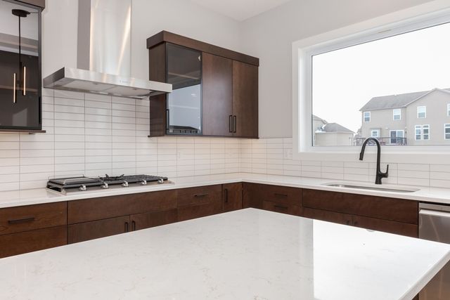 5303 Finlen Lane, Bloomington, IL 61705