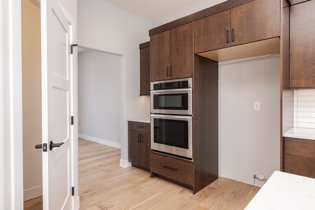 5303 Finlen Lane, Bloomington, IL 61705