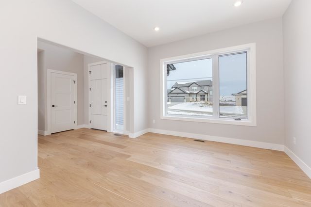 5303 Finlen Lane, Bloomington, IL 61705