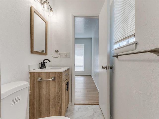 405 Woodland Drive, Midwest City, OK 73130
