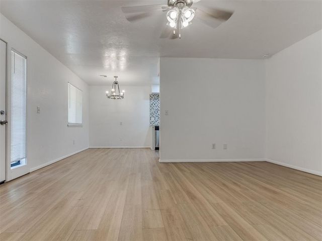 405 Woodland Drive, Midwest City, OK 73130