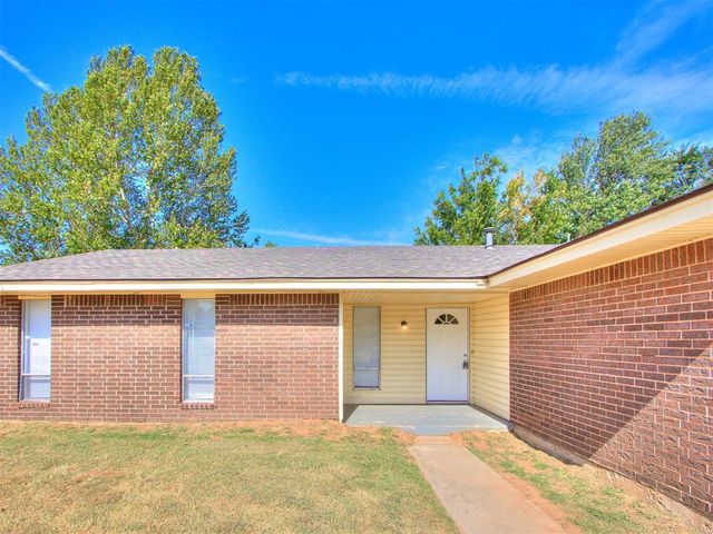 405 Woodland Drive, Midwest City, OK 73130