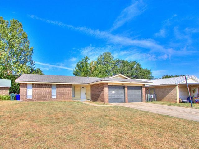 405 Woodland Drive, Midwest City, OK 73130