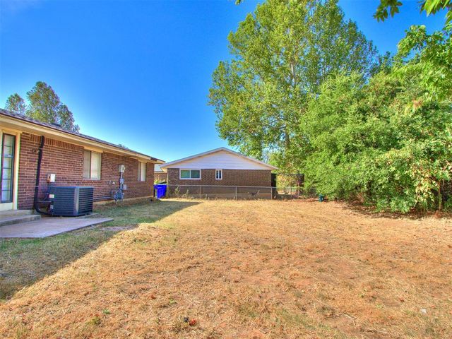 405 Woodland Drive, Midwest City, OK 73130