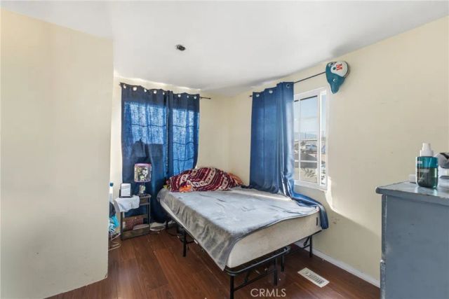 250 N Linden 185, Rialto, CA 92376