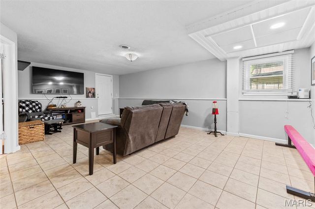 729 Albers Lane, Bethalto, IL 62010