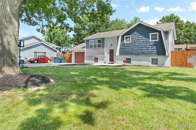 729 Albers Lane, Bethalto, IL 62010