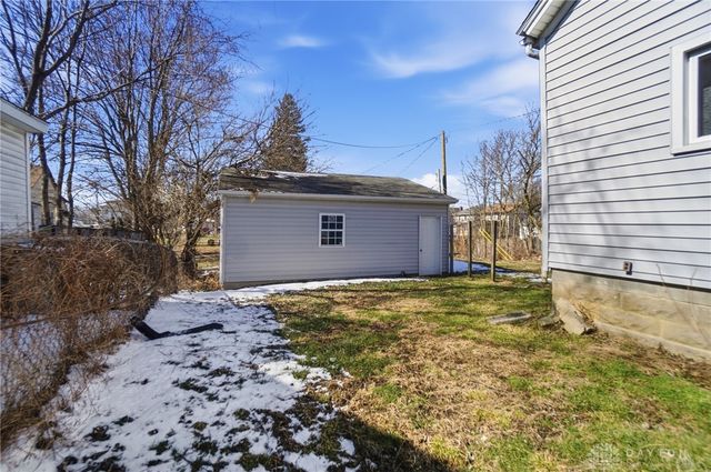 516 S Madriver Street, Bellefontaine, OH 43311