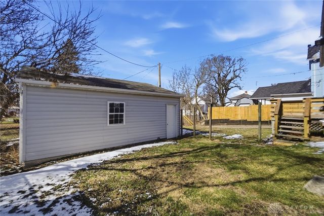 516 S Madriver Street, Bellefontaine, OH 43311