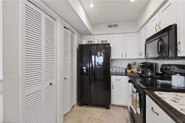 2320 Mooring PL, Virginia Beach, VA 23451