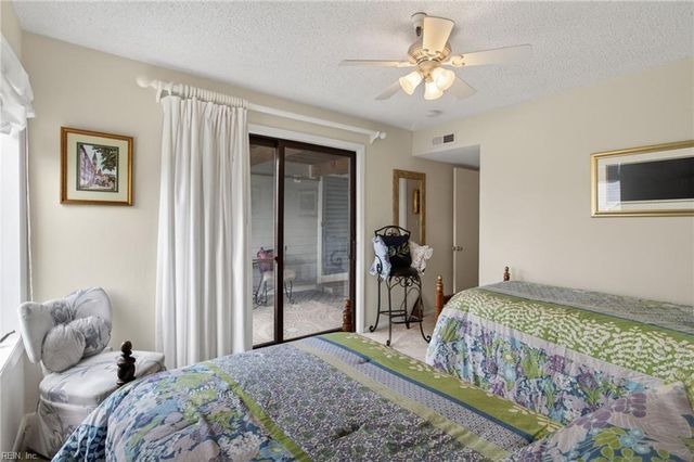2320 Mooring PL, Virginia Beach, VA 23451