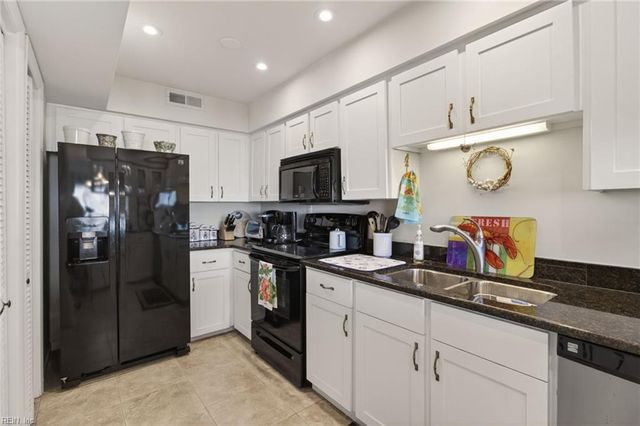 2320 Mooring PL, Virginia Beach, VA 23451