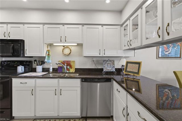 2320 Mooring PL, Virginia Beach, VA 23451