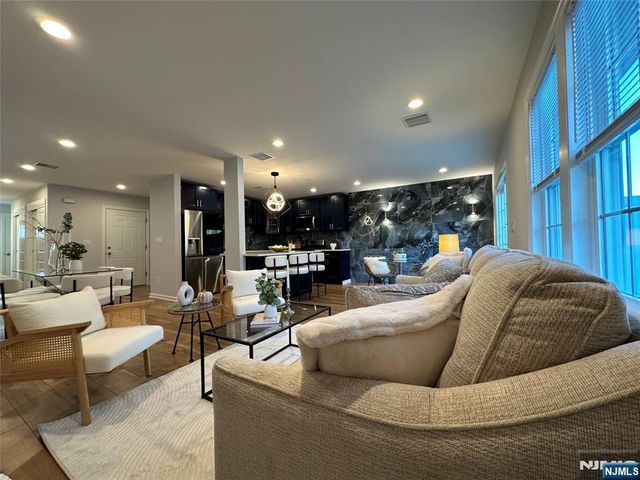 77B Chestnut Street, Lodi, NJ 07644