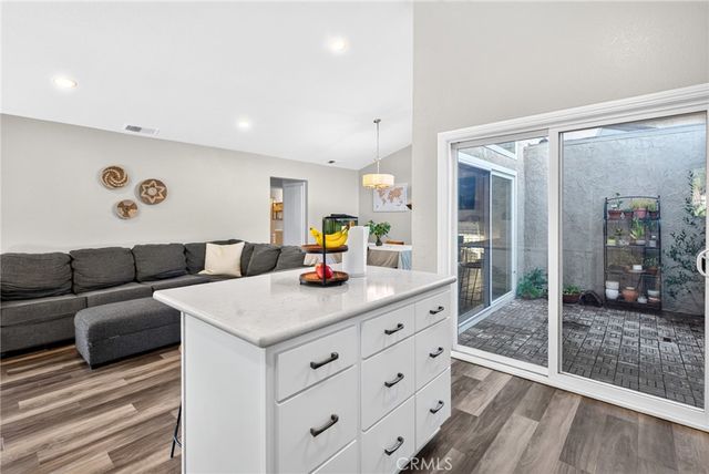 8433 E Saratoga, Anaheim, CA 92808