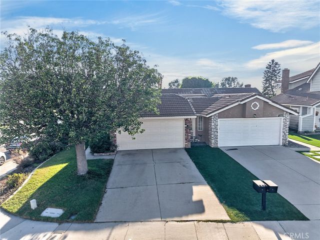8433 E Saratoga, Anaheim, CA 92808