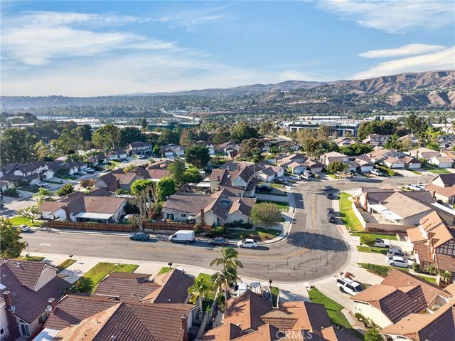 8433 E Saratoga, Anaheim, CA 92808