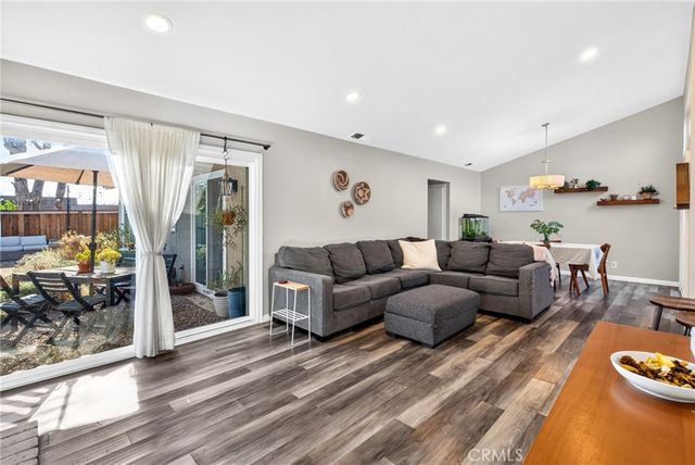 8433 E Saratoga, Anaheim, CA 92808