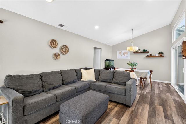 8433 E Saratoga, Anaheim, CA 92808