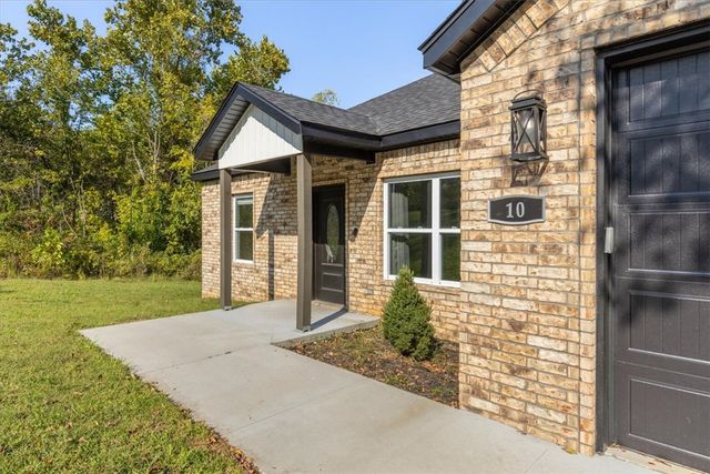 10 Olmsted Lane, Bella Vista, AR 72715